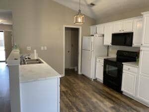 1137 Iron Lace Court-04