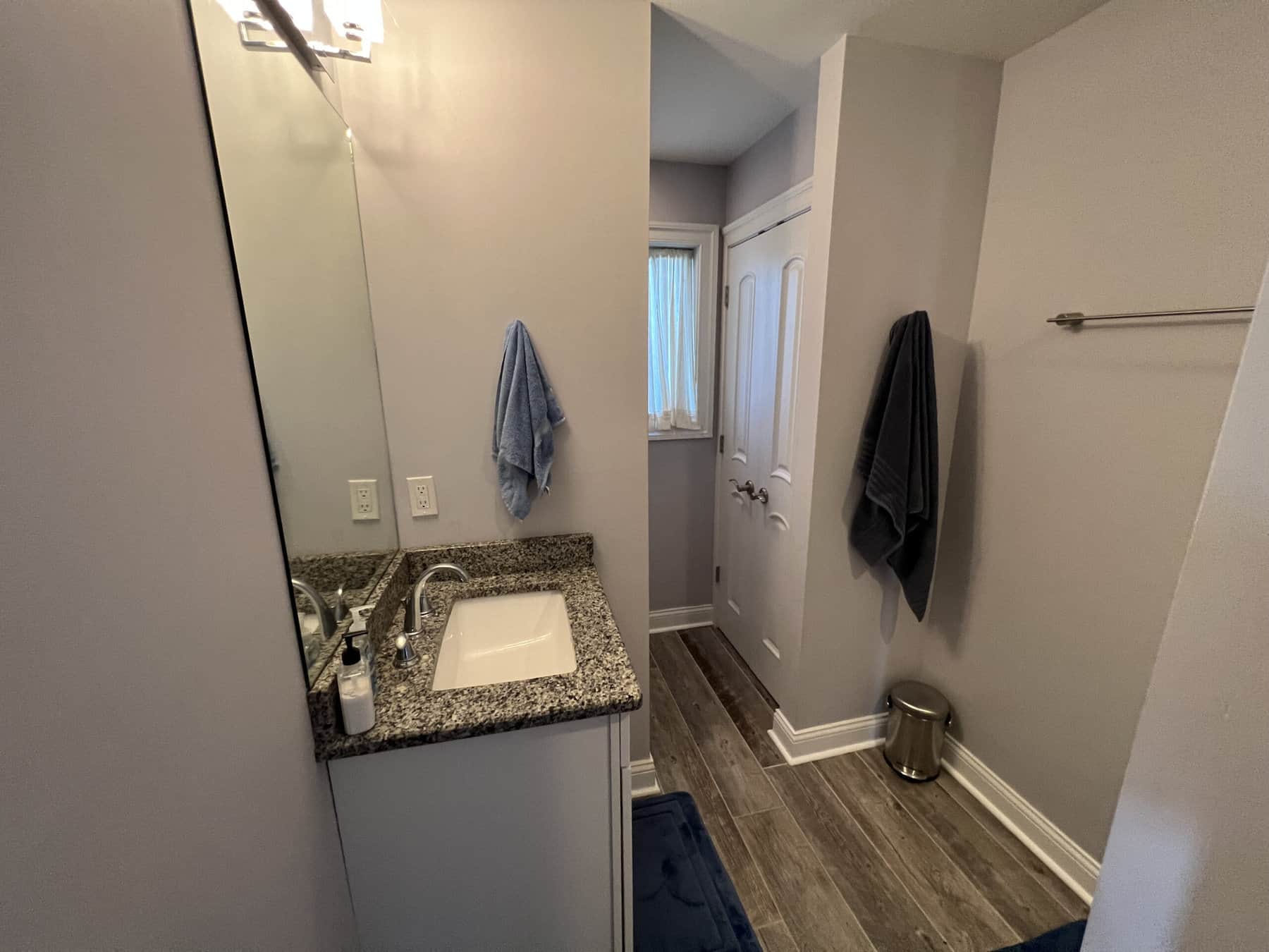 246 Montague Lane-10