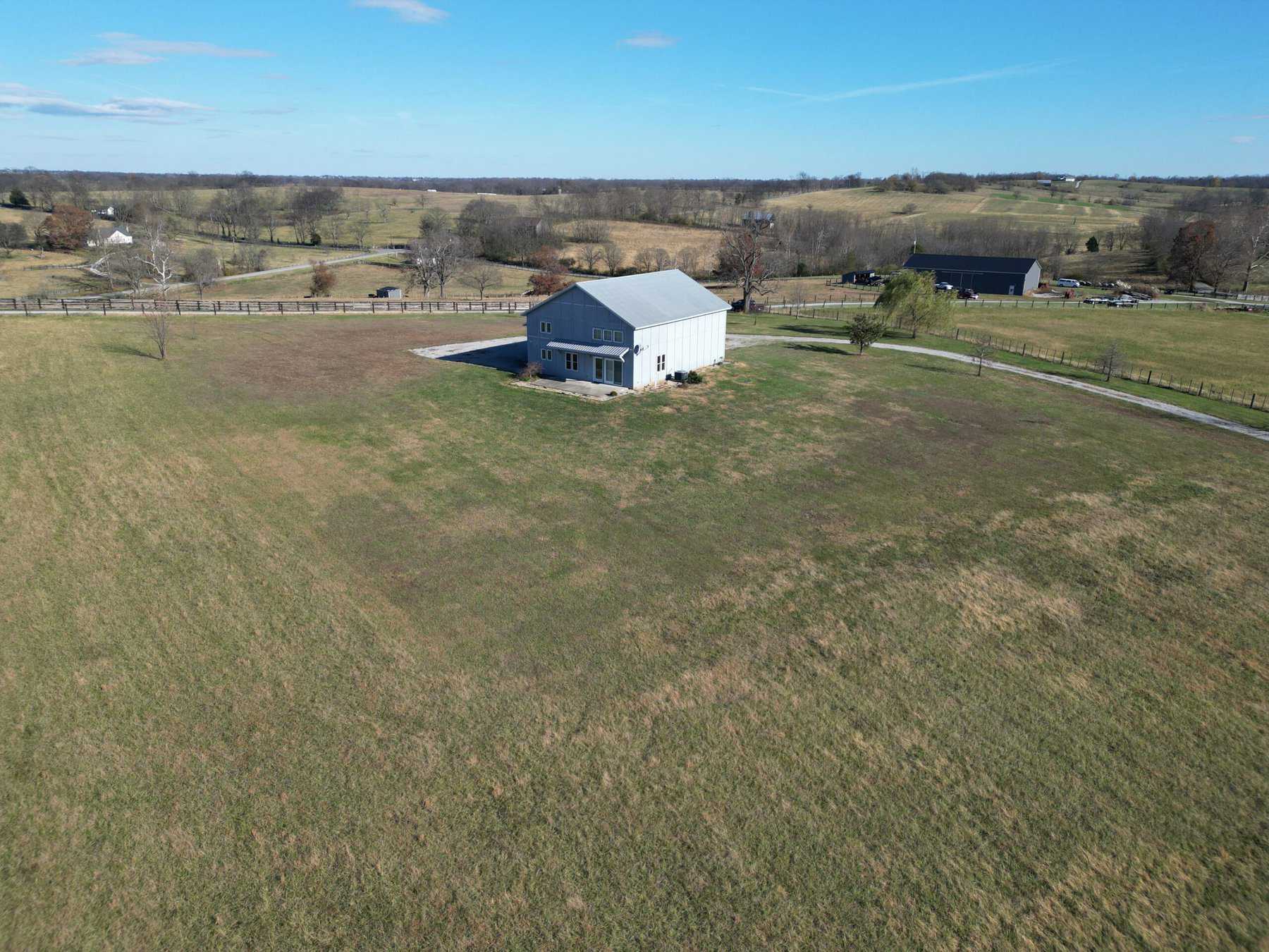 246 Montague Lane-23